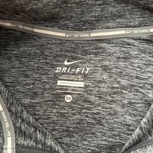 Nike Dri-FIT Heathered Gray Athletic Quarter Zip, Women’s 3x